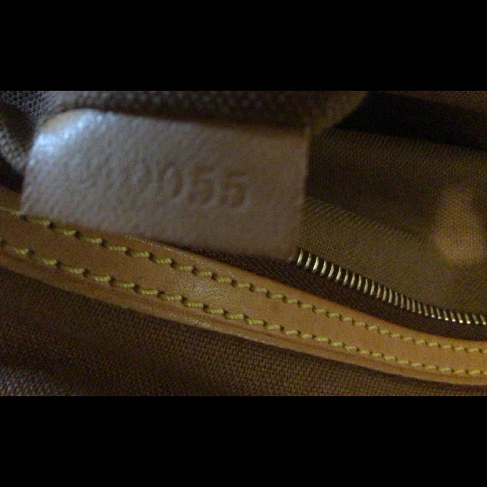 Louis Vuitton Abbesses Messenger CA0055 - Picture 10 of 16